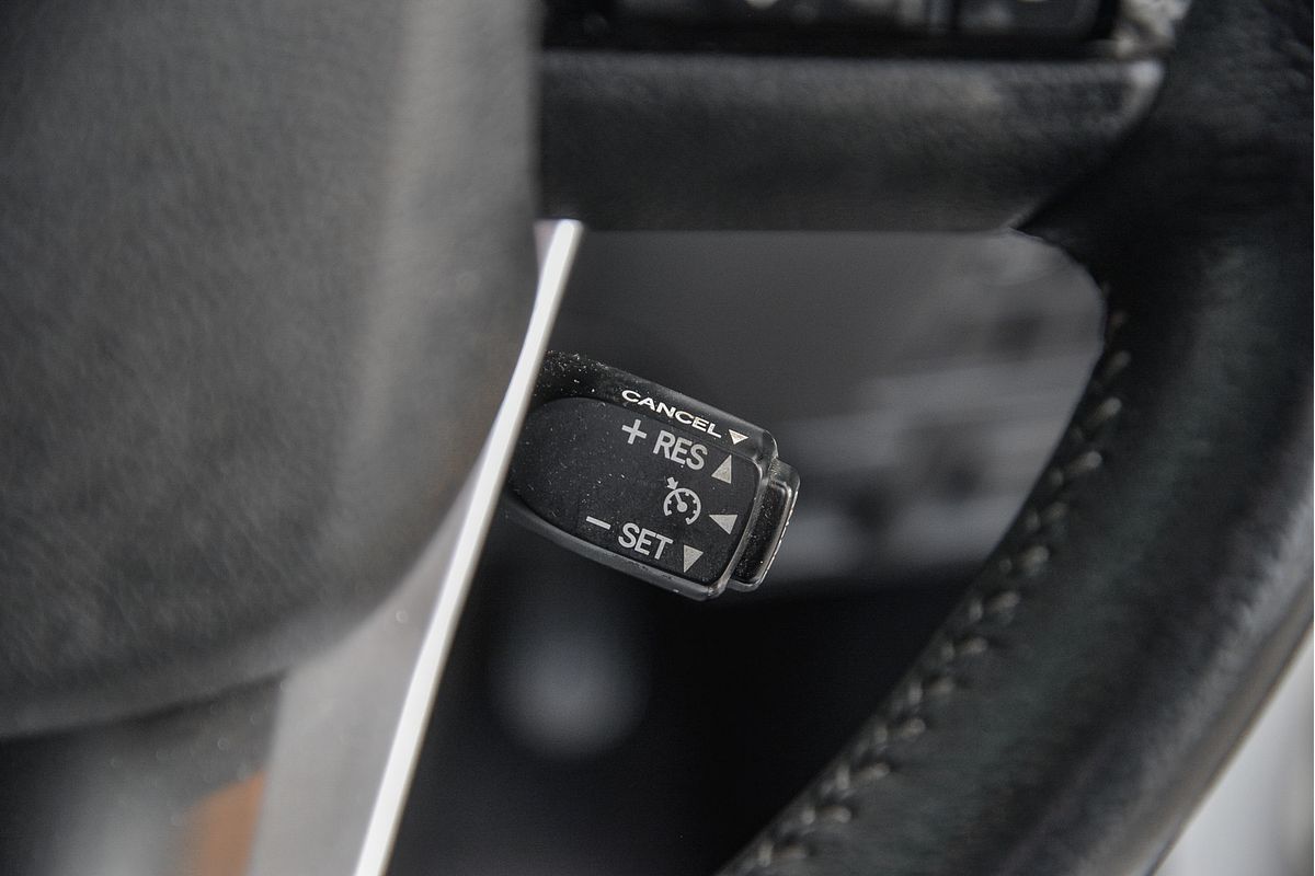 2016 Toyota Hilux SR5 GUN126R 4X4