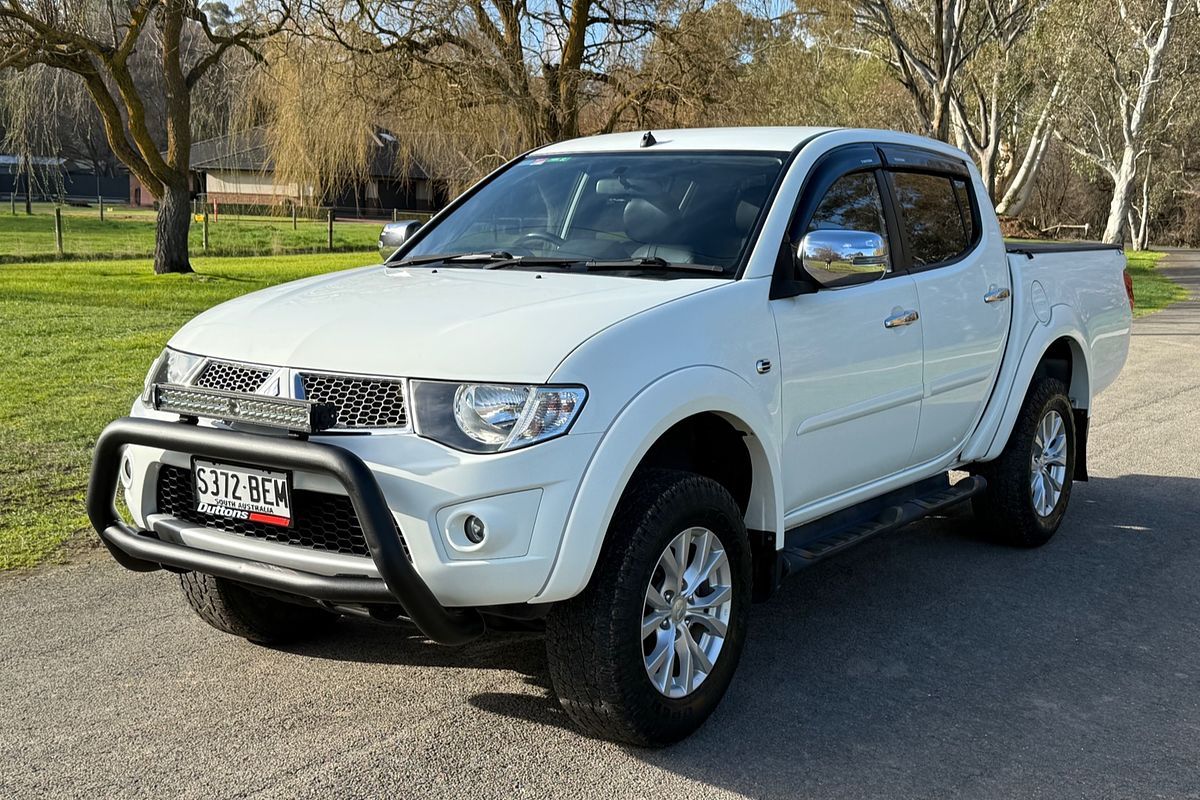 2014 Mitsubishi Triton GLX-R MN 4X4