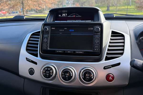 2014 Mitsubishi Triton GLX-R MN 4X4
