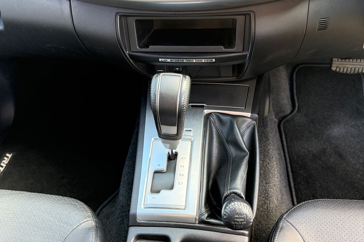 2014 Mitsubishi Triton GLX-R MN 4X4