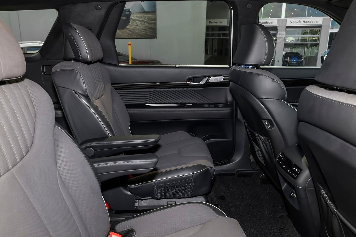 2025 Hyundai Palisade Calligraphy Black Ink LX2.V5