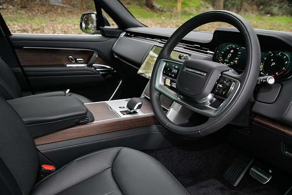 2025 Land Rover Range Rover P530 HSE L460