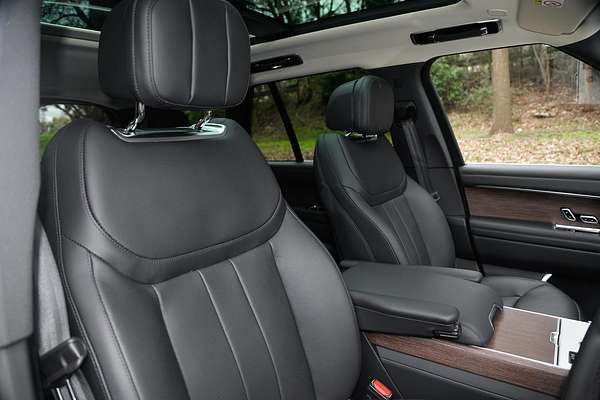 2025 Land Rover Range Rover P530 HSE L460