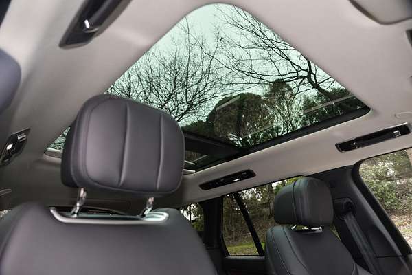 2025 Land Rover Range Rover P530 HSE L460