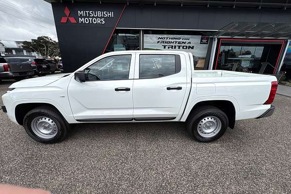 2025 Mitsubishi Triton GLX MV Rear Wheel Drive