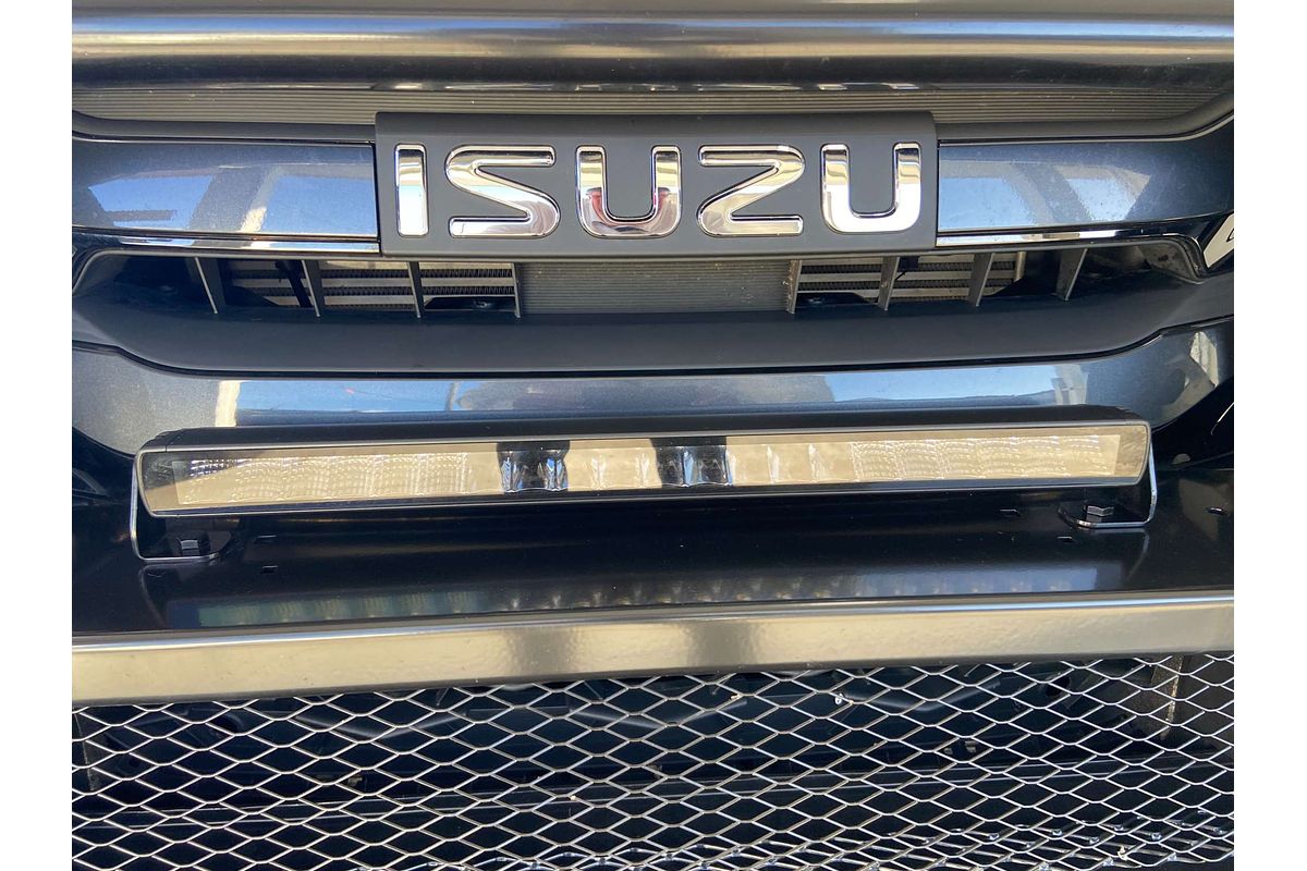 2024 Isuzu D-MAX X-TERRAIN 4X4