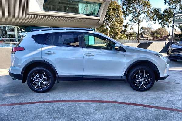 2017 Toyota RAV4 GXL ZSA42R