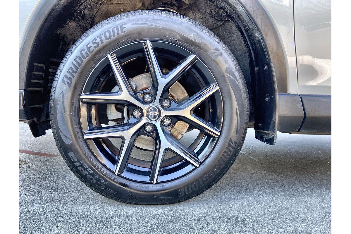 2017 Toyota RAV4 GXL ZSA42R