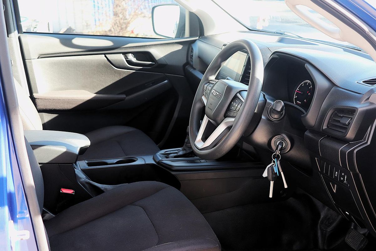 2022 Isuzu D-MAX SX High Ride Rear Wheel Drive
