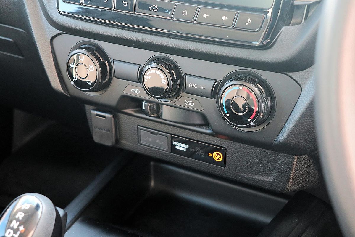 2022 Isuzu D-MAX SX High Ride Rear Wheel Drive