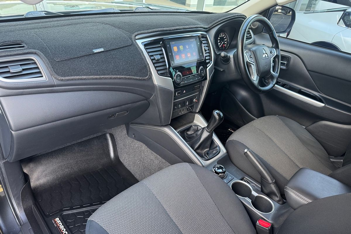 2022 Mitsubishi Triton GLS MR 4X4