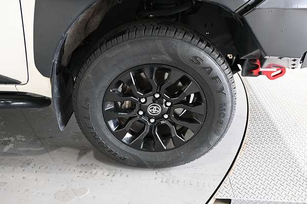 2021 Toyota Hilux RUGGED X (4x4) GUN126R FACELIFT 4X4