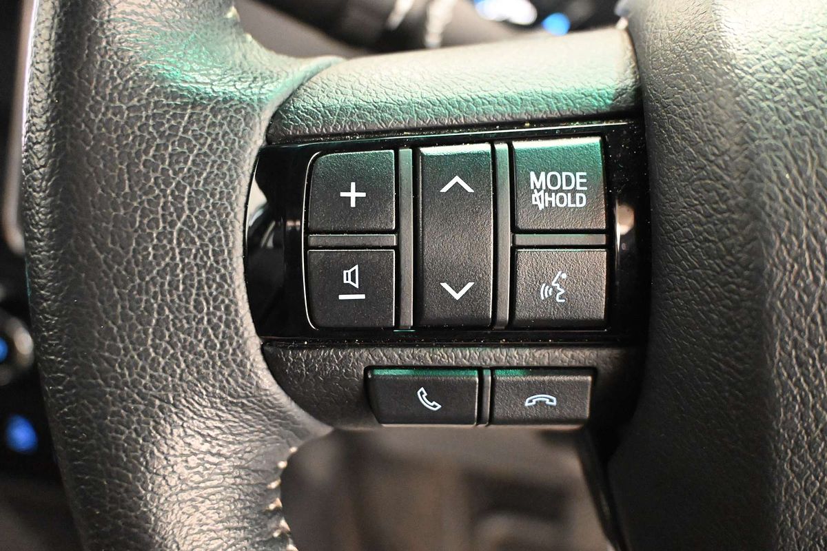 2021 Toyota Hilux RUGGED X (4x4) GUN126R FACELIFT 4X4