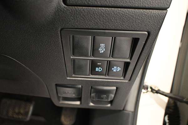 2021 Toyota Hilux RUGGED X (4x4) GUN126R FACELIFT 4X4