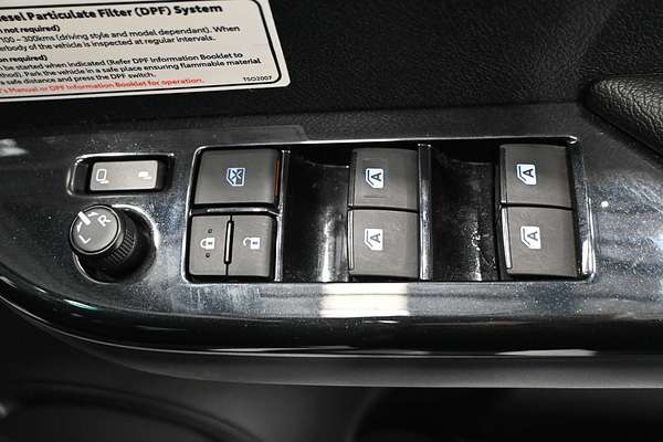 2021 Toyota Hilux RUGGED X (4x4) GUN126R FACELIFT 4X4