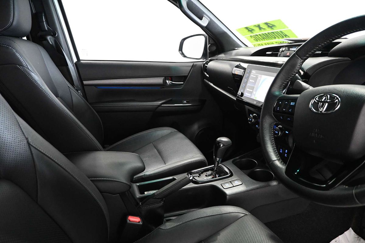 2021 Toyota Hilux RUGGED X (4x4) GUN126R FACELIFT 4X4