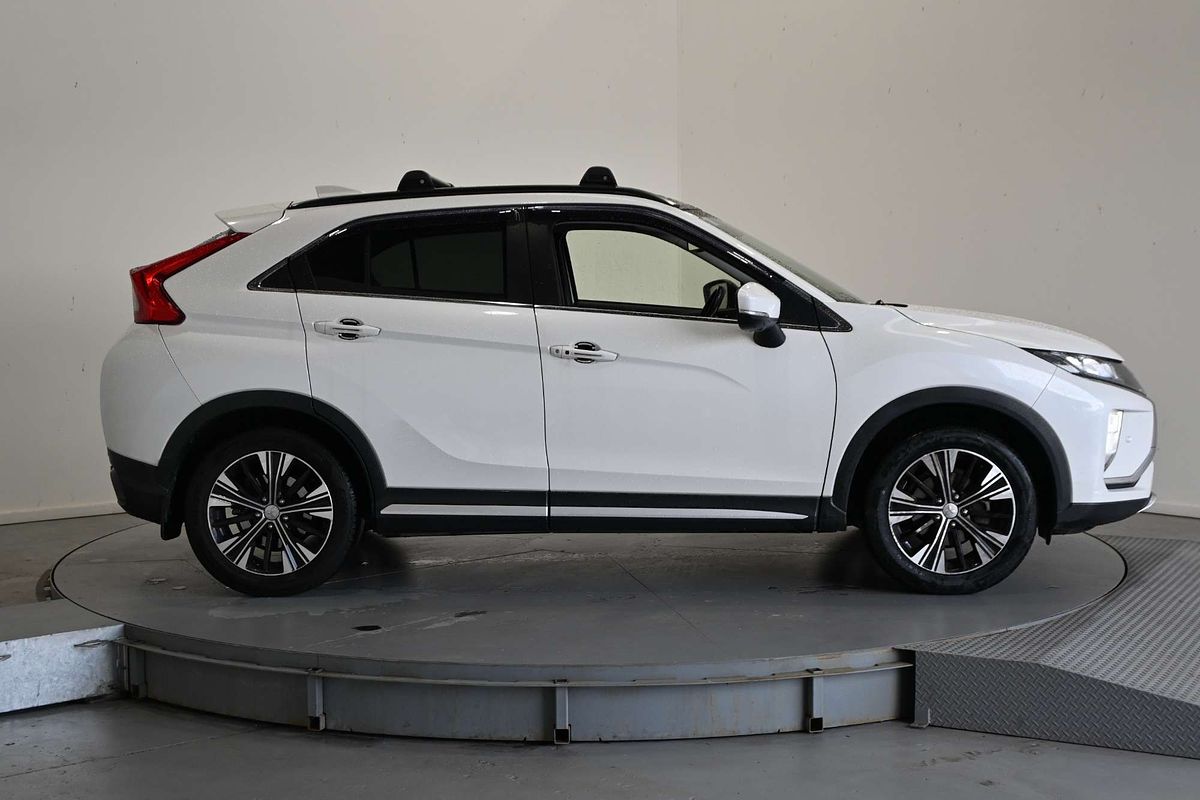 2017 Mitsubishi Eclipse Cross EXCEED (2WD) YA