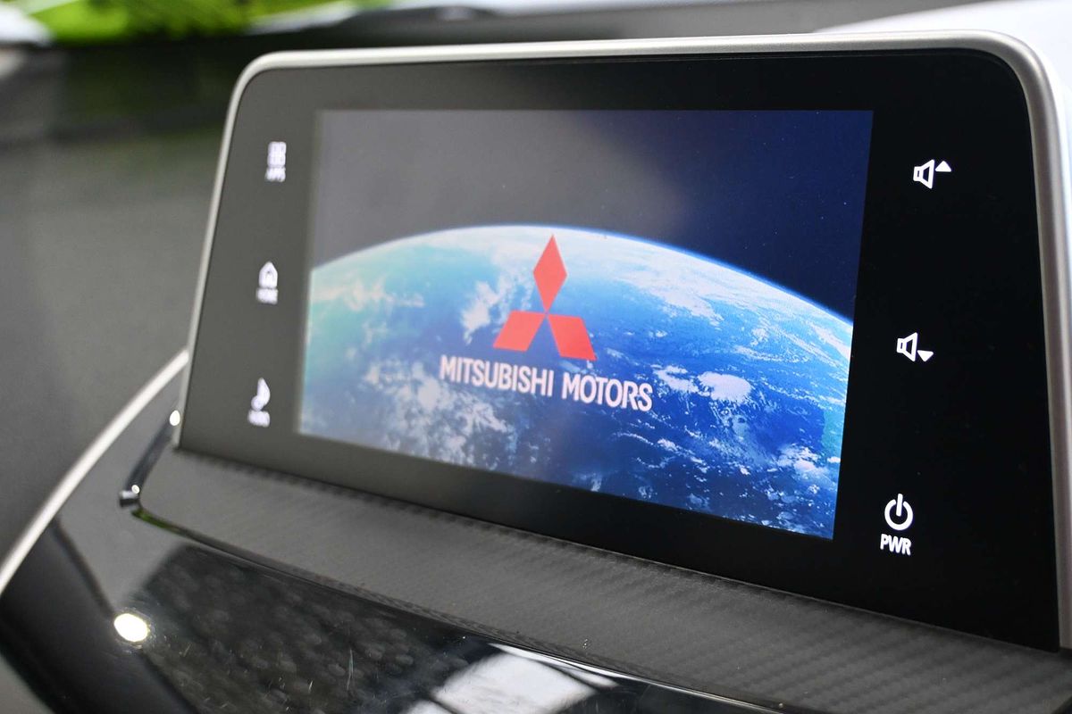 2017 Mitsubishi Eclipse Cross EXCEED (2WD) YA