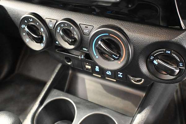2019 Toyota Hilux SR (4x4) GUN126R MY19 4X4