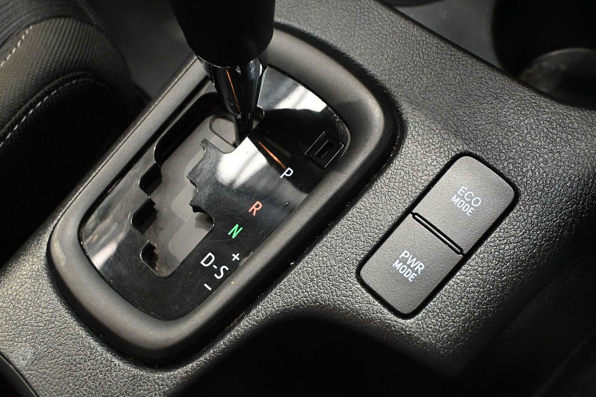 2019 Toyota Hilux SR (4x4) GUN126R MY19 4X4