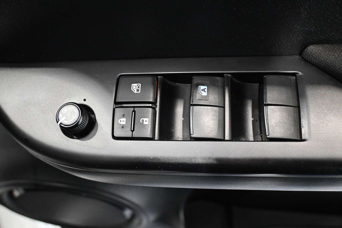 2019 Toyota Hilux SR (4x4) GUN126R MY19 4X4