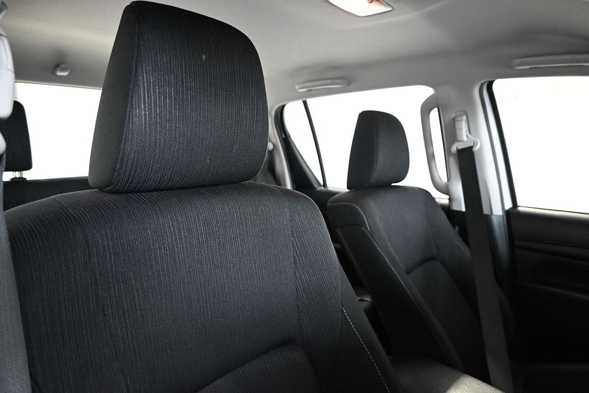 2019 Toyota Hilux SR (4x4) GUN126R MY19 4X4