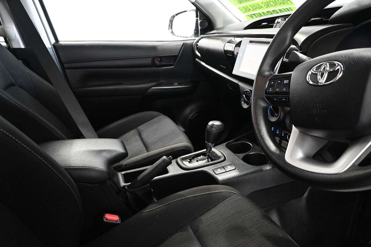 2019 Toyota Hilux SR (4x4) GUN126R MY19 4X4