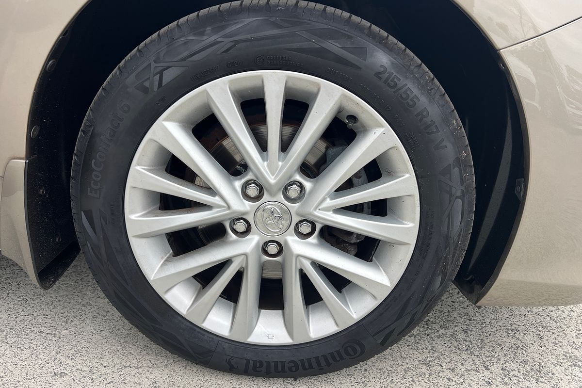 2015 Toyota Camry Atara SL ASV50R
