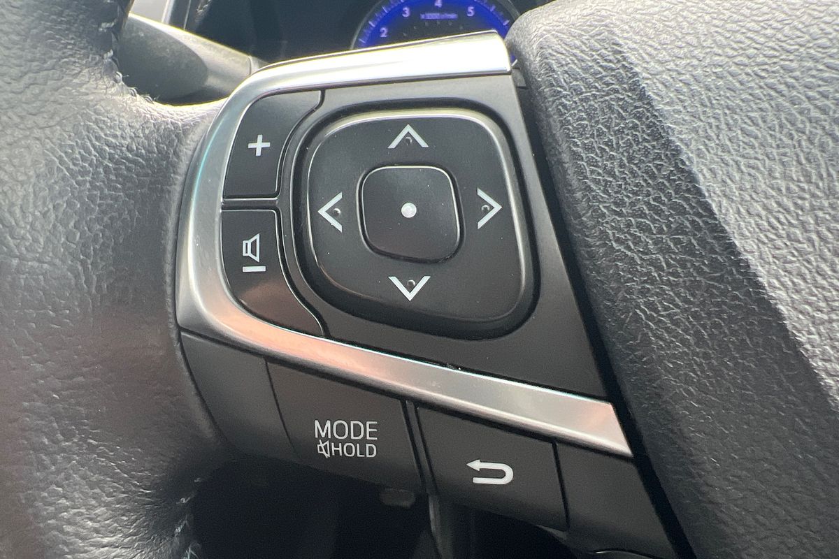 2015 Toyota Camry Atara SL ASV50R