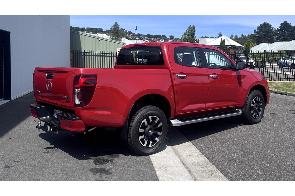 Mazda BT-50 G 6AUTO 3.0L DUAL CAB PICKUP XTR 4X4 Mazda BT-50 G 6AUTO 3.0L DUAL CAB PICKUP XTR 4X4