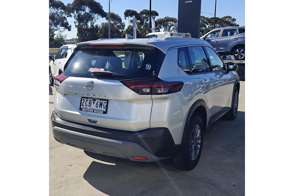 2024 Nissan X-TRAIL ST T33