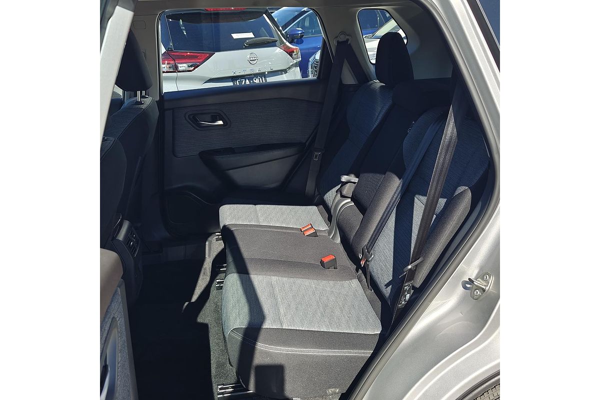 2024 Nissan X-TRAIL ST T33