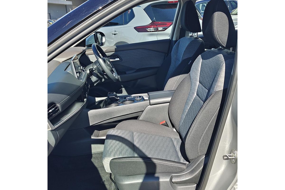 2024 Nissan X-TRAIL ST T33