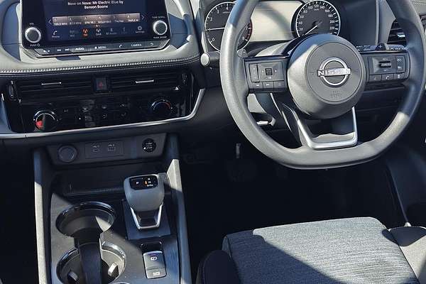 2024 Nissan X-TRAIL ST T33