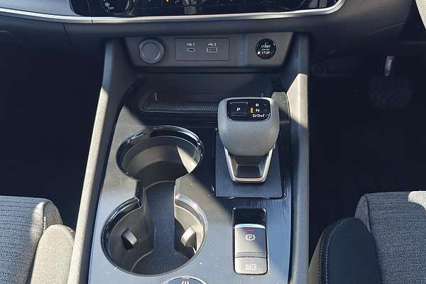 2024 Nissan X-TRAIL ST T33