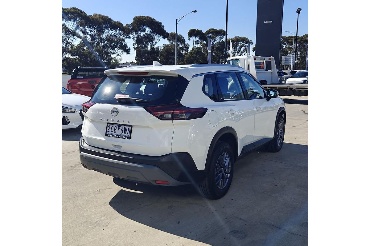2025 Nissan X-TRAIL ST T33