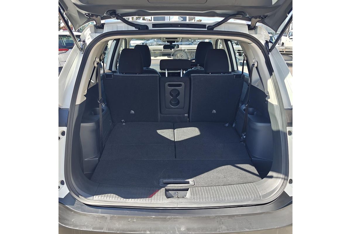 2025 Nissan X-TRAIL ST T33