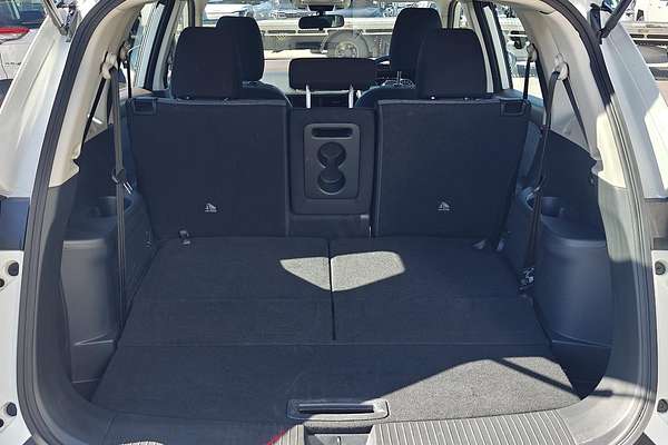 2025 Nissan X-TRAIL ST T33