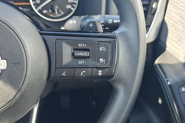 2025 Nissan X-TRAIL ST T33