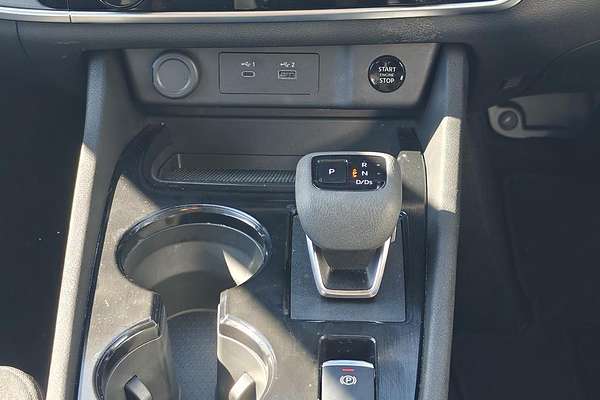 2025 Nissan X-TRAIL ST T33