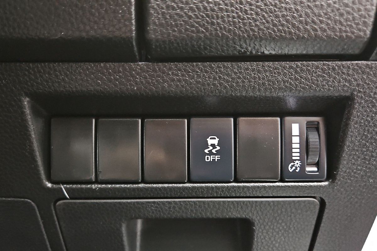 2023 Isuzu D-MAX SX High Ride Rear Wheel Drive