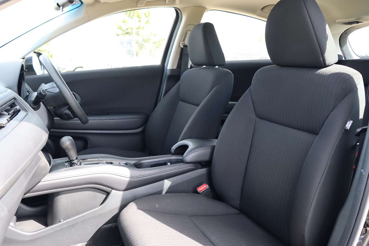 2017 Honda HR-V VTi-L