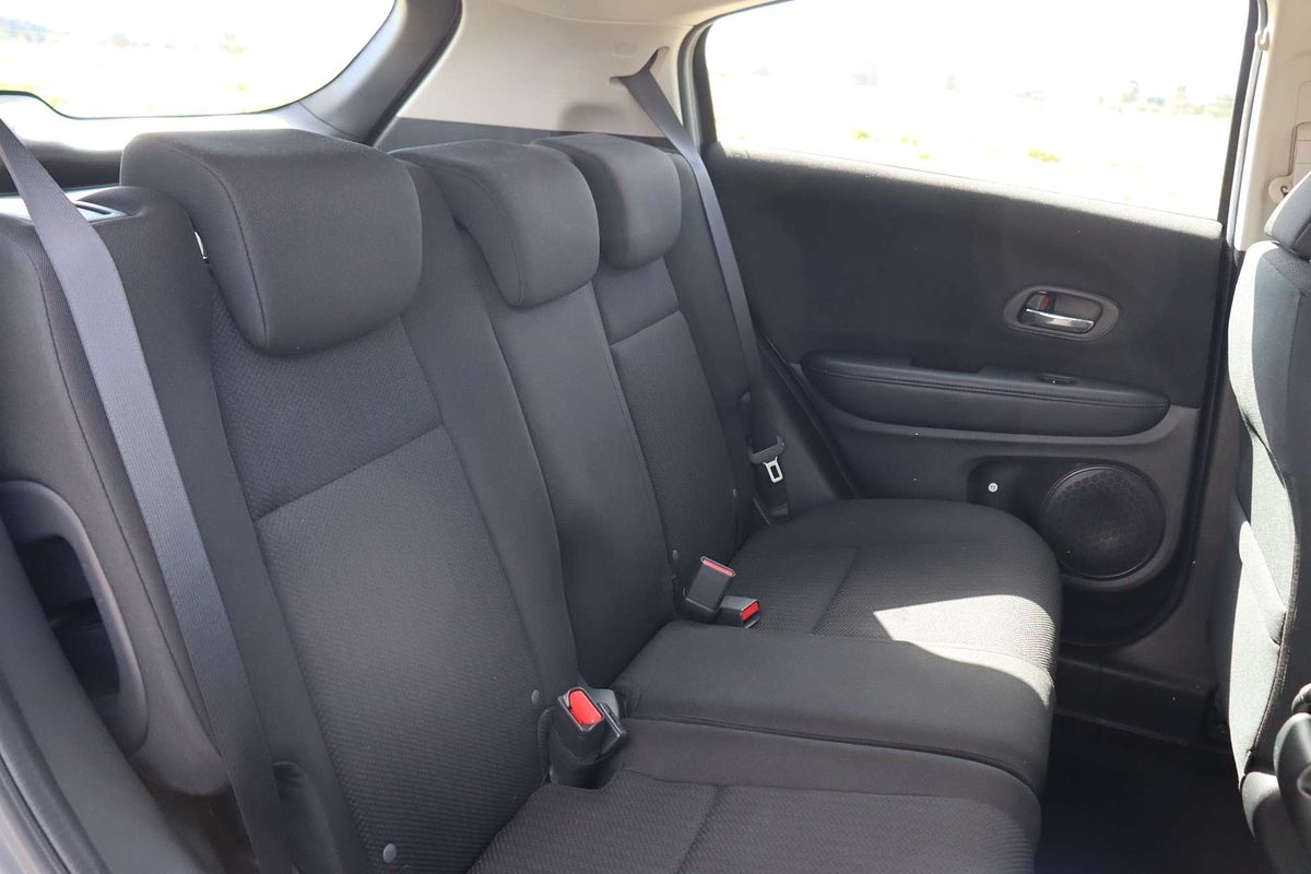 2017 Honda HR-V VTi-L
