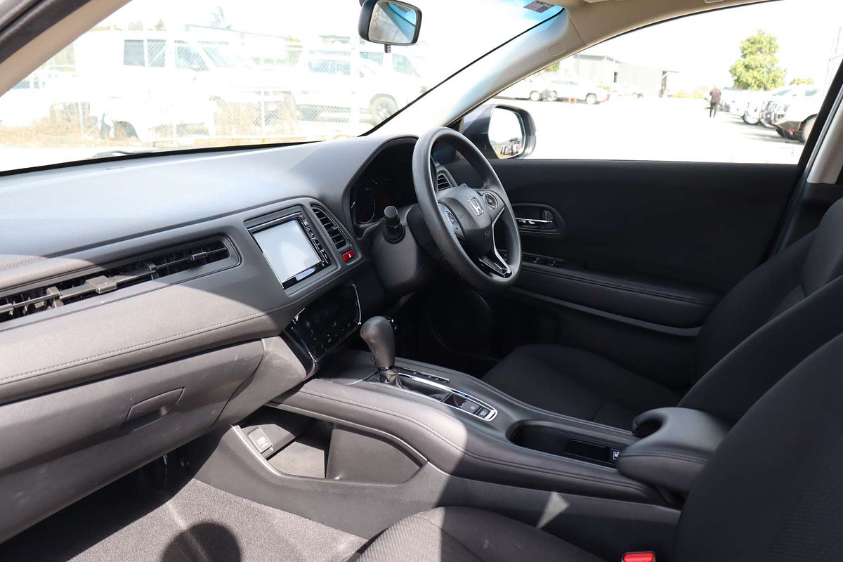 2017 Honda HR-V VTi-L