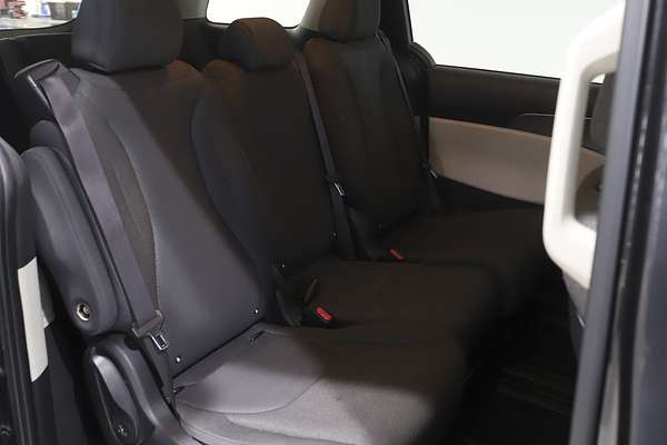 2022 Kia Carnival S KA4