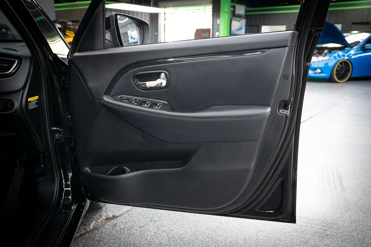 2013 Kia Rondo SLi RP