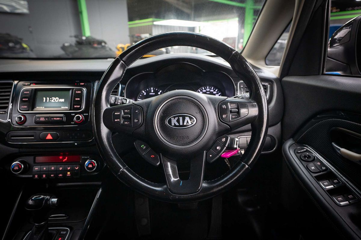 2013 Kia Rondo SLi RP