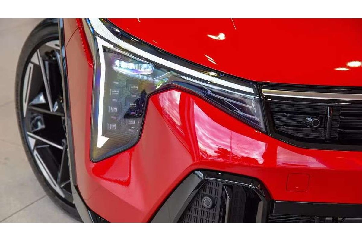 2025 Kia K4 GT-Line CL4m