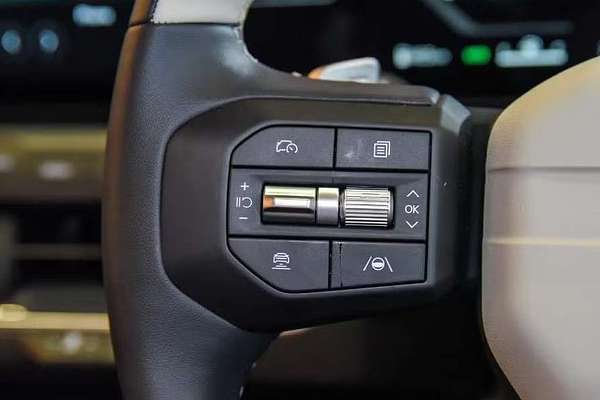2025 Kia K4 GT-Line CL4m