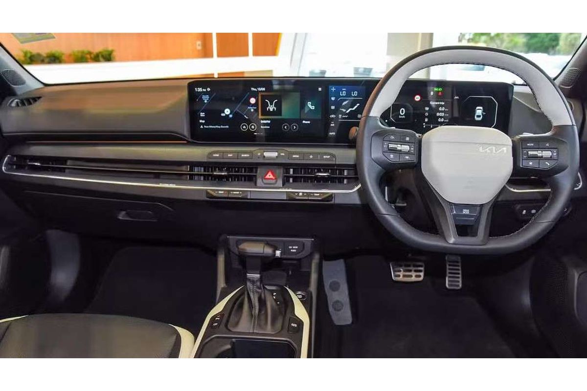 2025 Kia K4 GT-Line CL4m